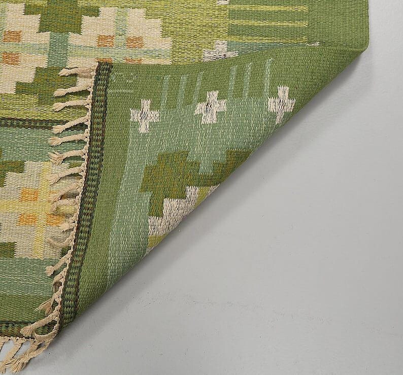 Handmade Flat-Weave Dhurrie – Vintage Charm in Fresh Green Tones