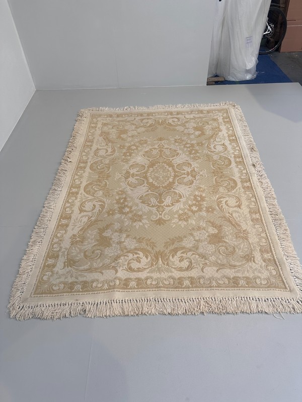 A Vintage Casa Pupo 1960s 1970s Fringed Reversible Wool Rug Good Condition. gallery