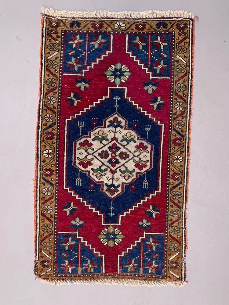 Small Vintage Turkish Rug 95x55 cm, Short Runner, Tribal, Shabby Chic