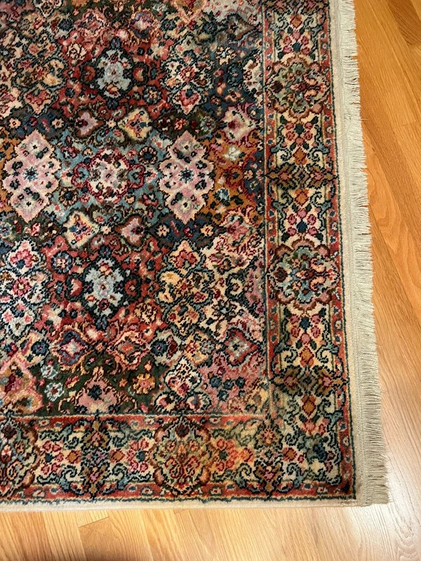 KARASTAN CARTOUCHE PATTERN# 607 WOOL RUG ~ 4ft 3in X 5ft 6in gallery
