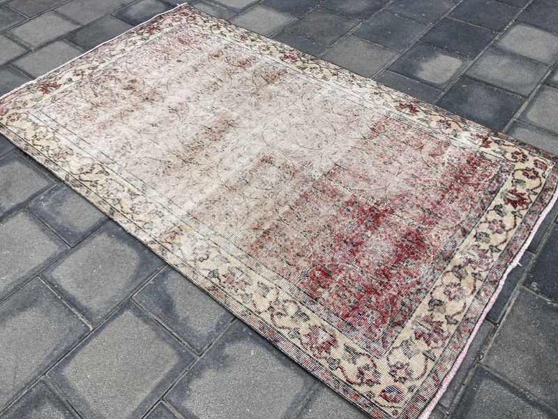Red rug, Turkish Vintage rug, Large rug, Area rug, Living room rug, 4.1 x 7 ft gallery