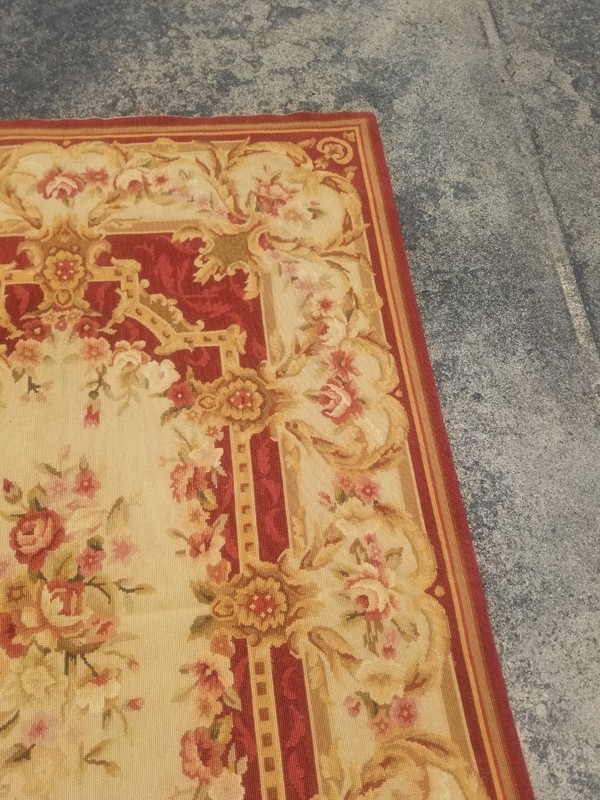 Vintage Handmade French Floral Medallion Needlepoint Wool Rug 177x113 cm gallery