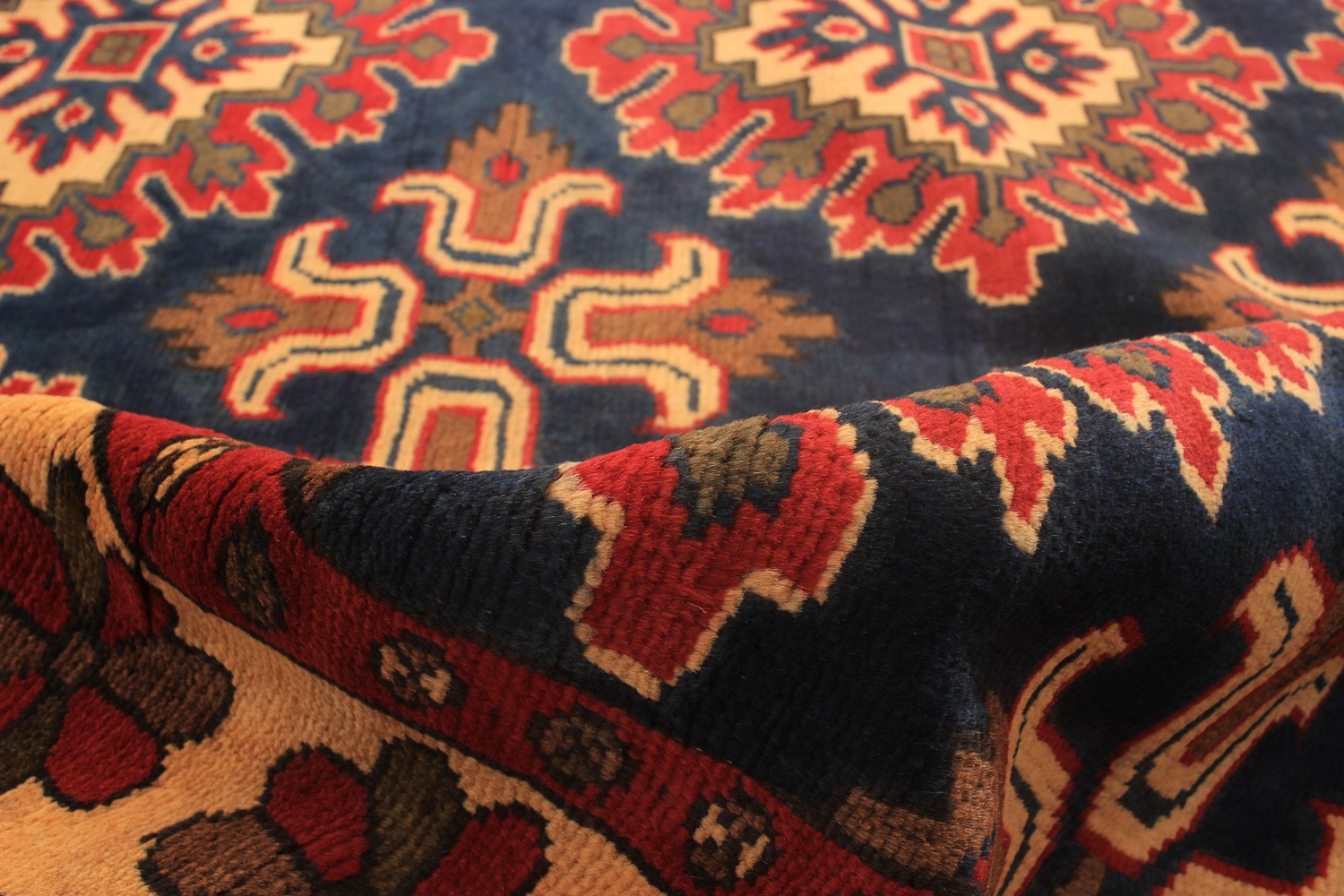 Vintage 4'9" x 6'7" Traditional Hand Knotted Vegetable Dye Wool Area Rug gallery