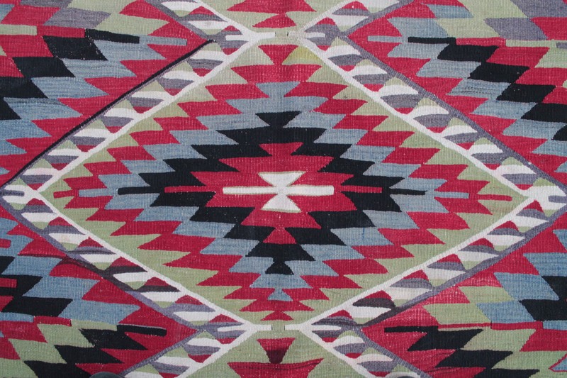 Turkish Kilim Rug 64''x89'' Hand Woven Esme Kilim 163x228cm gallery