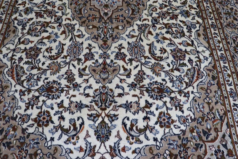 Fine Oriental Rug 288x196cm Hand Knotted Wool Carpet Cream Medallion gallery