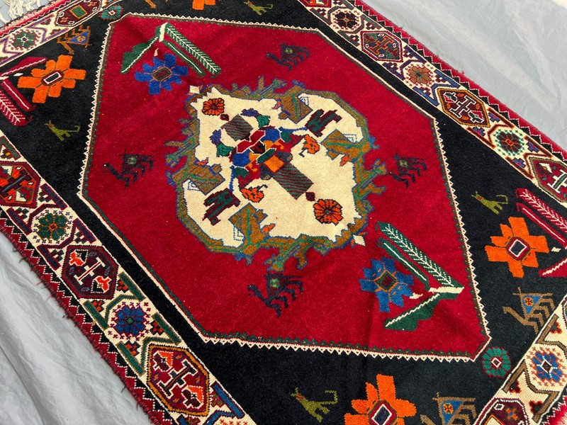 COLLECTORS' ITEM Vintage Stunning Natural Vegetable Fine Quality Pictorial kazak gallery