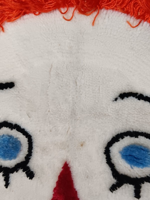 VTG * CUTE * Raggedy Ann's Face Bath or Throw Rug 26” Wide by 27” Tall gallery
