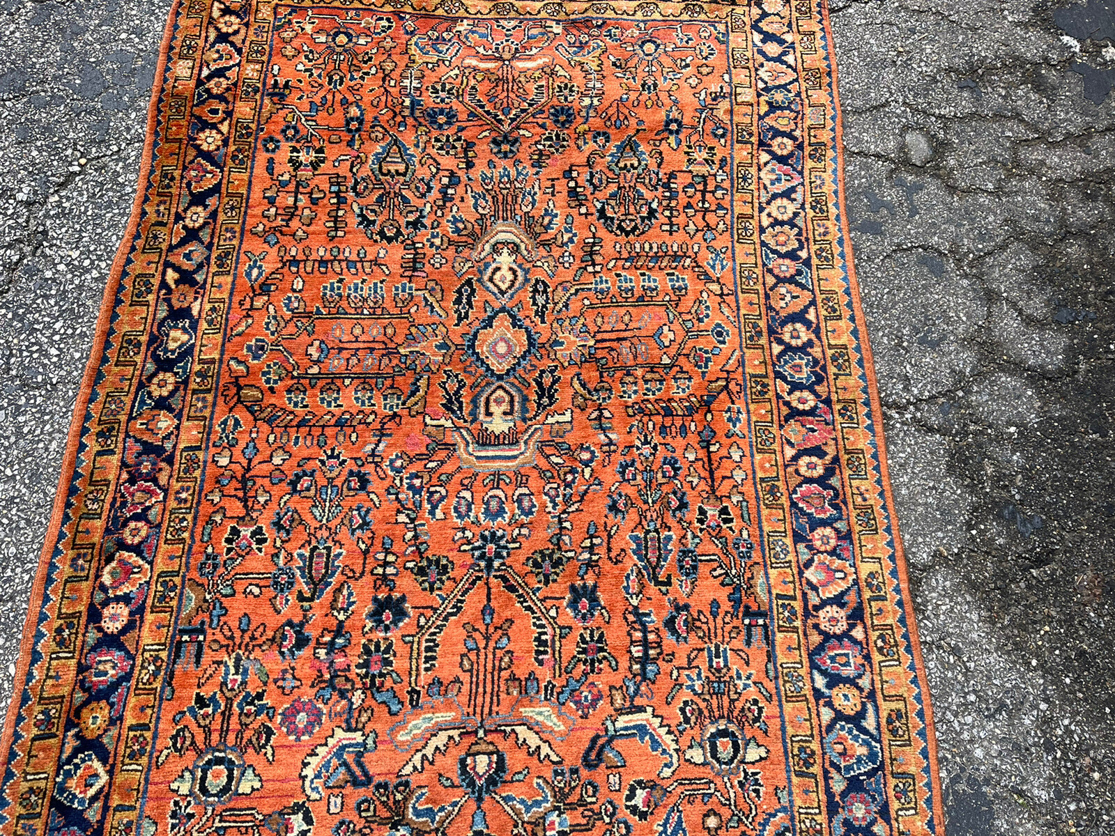 Antique Oriental Rug - 4x6 - handmade Wool Red Sarouk gallery