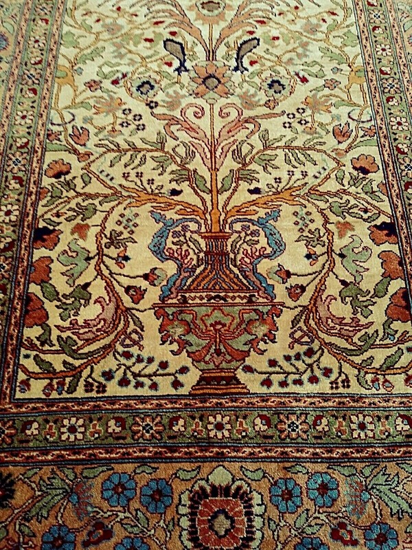SUPER FINE GENUINE ALL SILK TURKISH PRAYER RUG WITH GOLD THREAD gallery