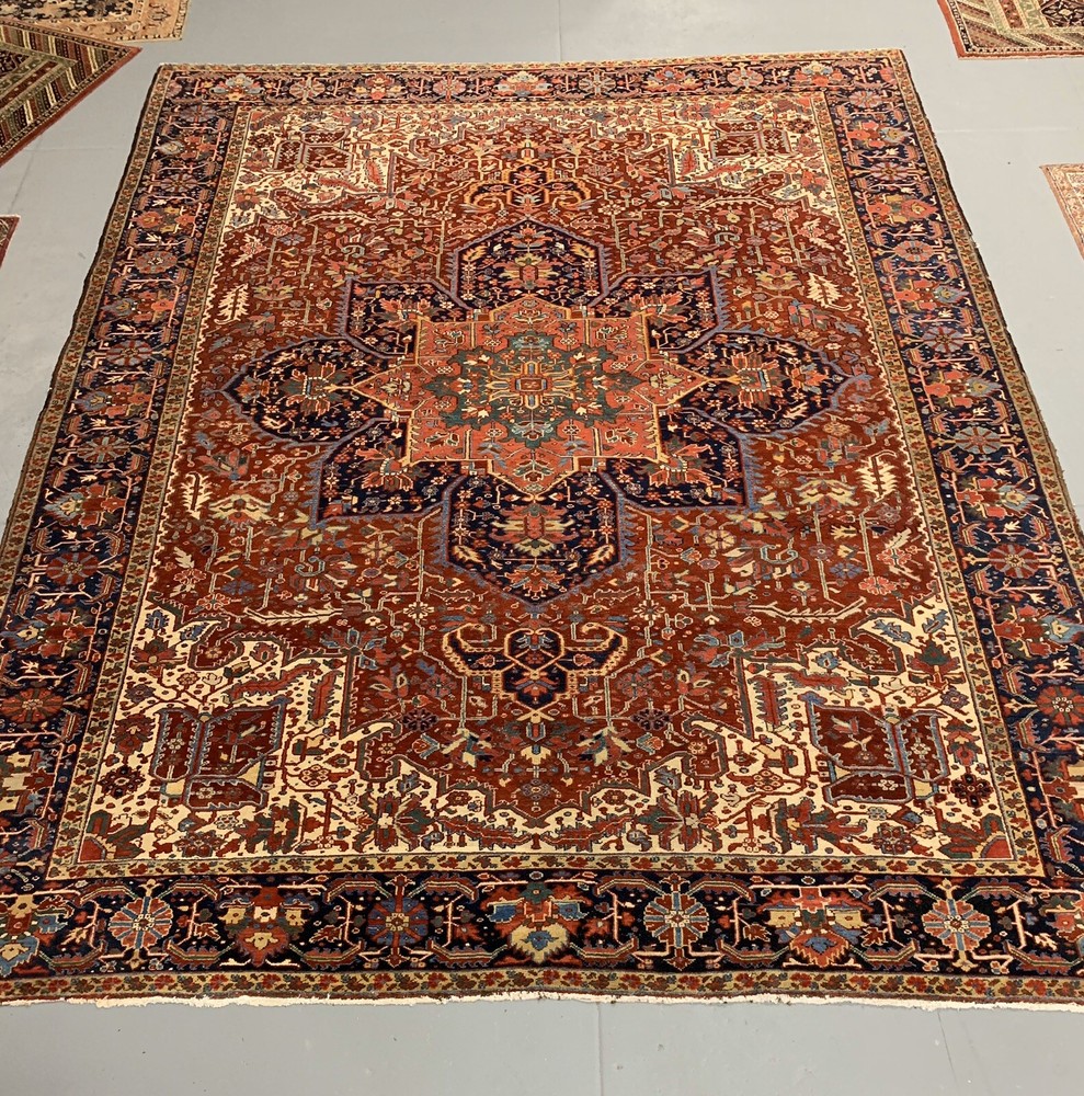 Circa 1920 TRIBAL VINTAGE ANTIQUE AMERICAN HERIZ 10.2x12.2 ESTATE RUG
