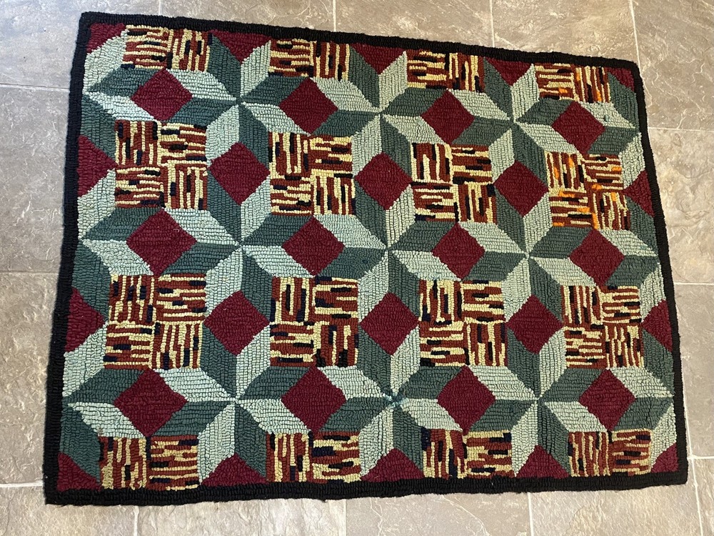 Vintage Antique Handmade Geometric Hooked Rug 40”x31”