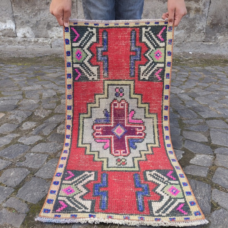 Cross motifs 2x3 Turkish Vintage Small Rug 46 x 93 cm Bath Mat 1.51 x 3.05 ft gallery