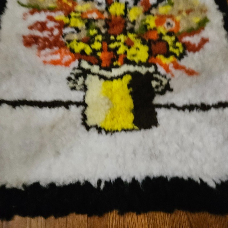 Vintage Mid-Century Modern Loop Flower Rug gallery