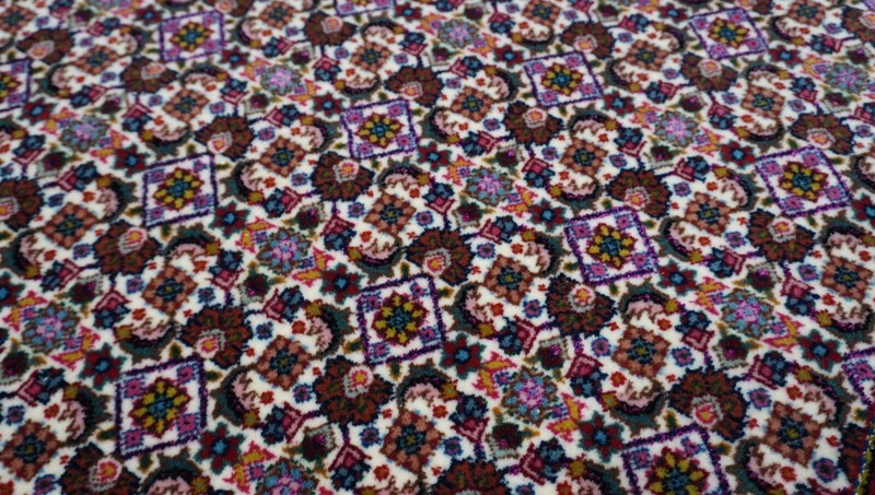 Superb Chinese Silk & Wool Hand Knotted 4' x 6'2" Premium Quality Oriental Rug gallery