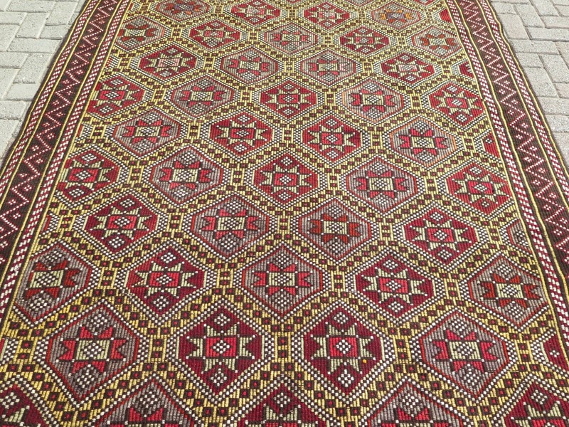 Area Rugs, Wool Rug, Boho Rug, Embroidery Rug, Vintage Turkish Kilim 74"x112" gallery