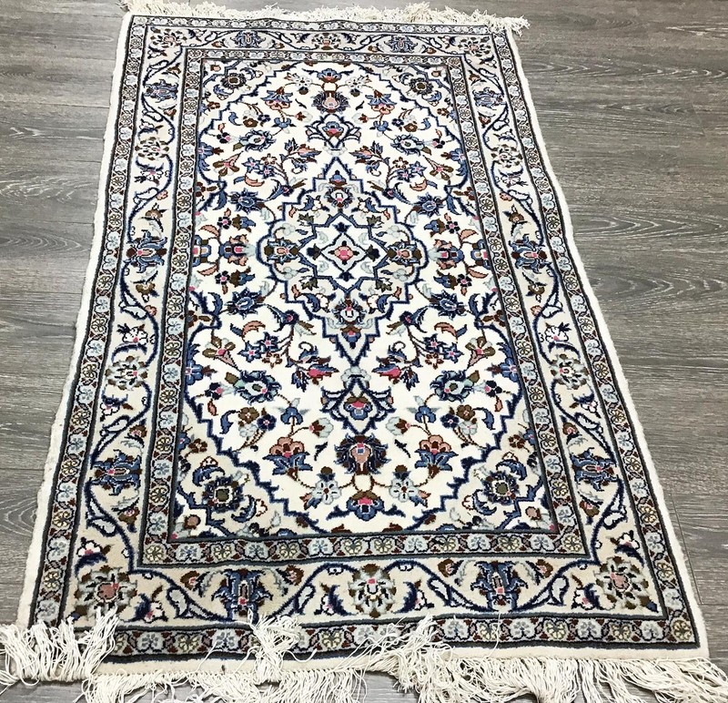 Exquisite Hand-knotted Rug 3'2"X 5'17" gallery