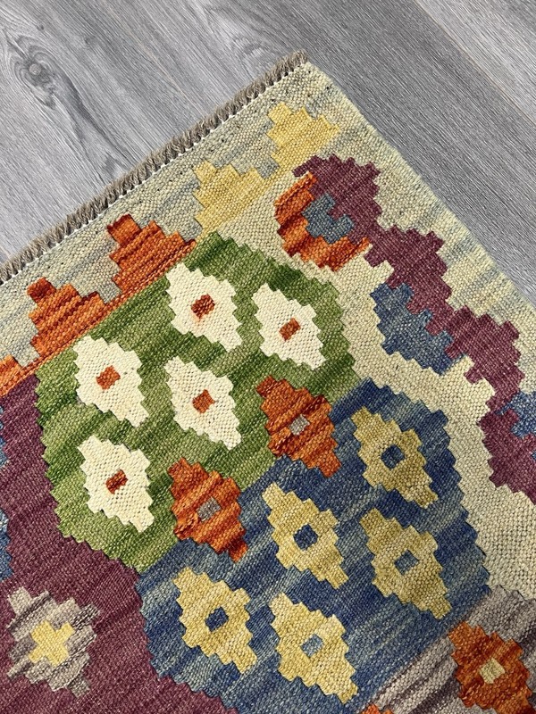 Vintage Kilim Traditional Hand Made Oriental Wool Kilim 3ft11inx2ft7i 120cmx90cm gallery