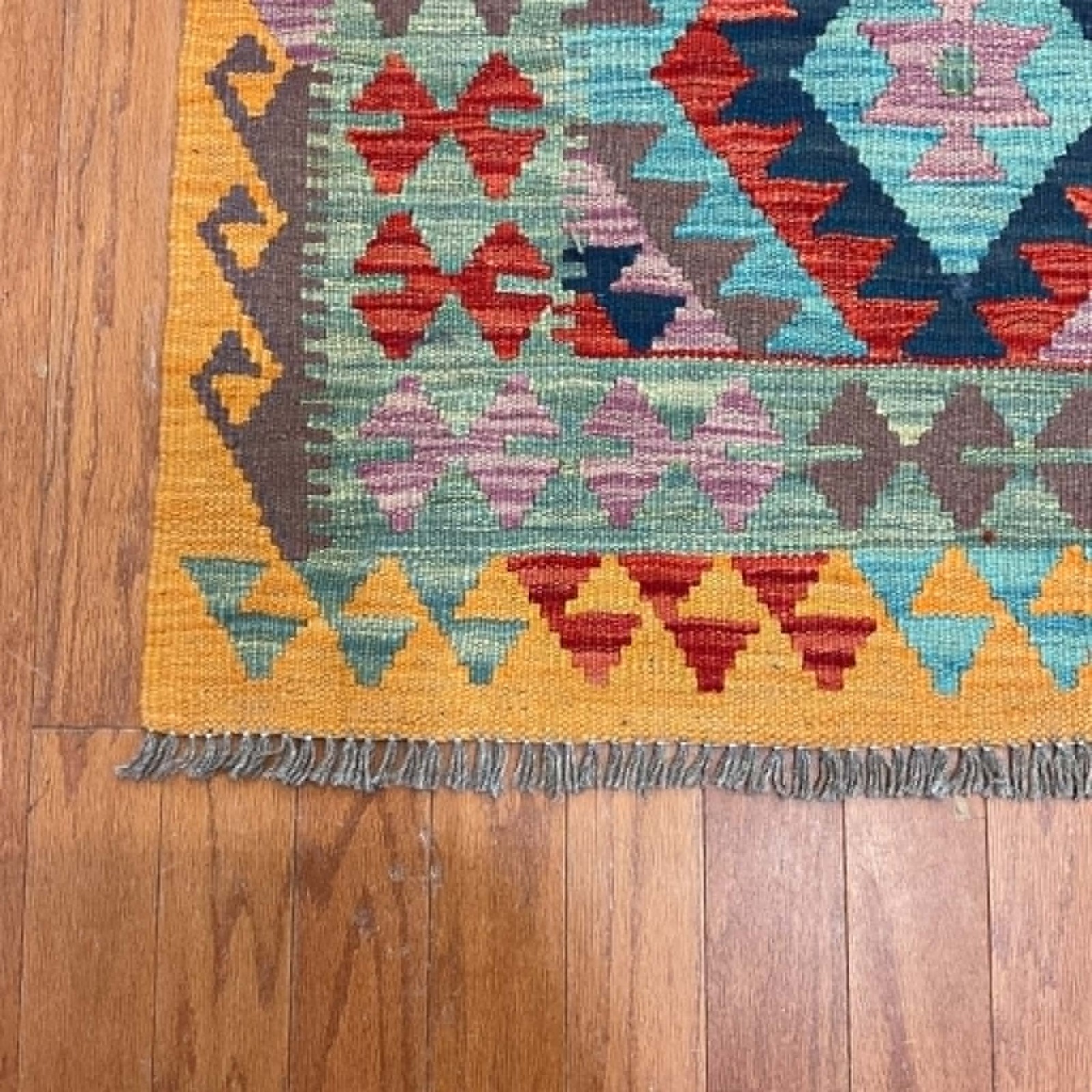 Afghan Hand-woven Mimana Kilim 100% Wool Area Rug (5'8" x 4'1") gallery