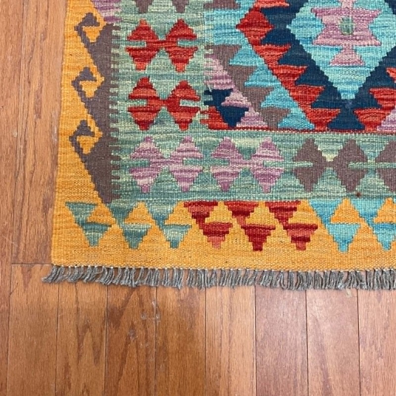 Afghan Hand-woven Mimana Kilim 100% Wool Area Rug (5'8" x 4'1") gallery
