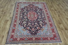 An exceptional fine handmade Oriental floral wool rug 215 × 135 cm
