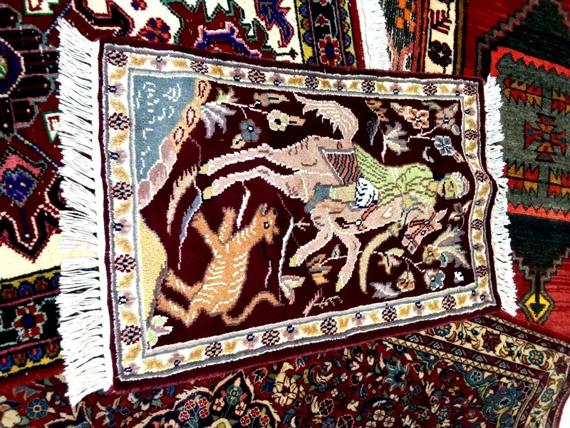 Wall Hanging Handmade Hourse King Pictorial Hunting Rug 41 X 71 cm gallery