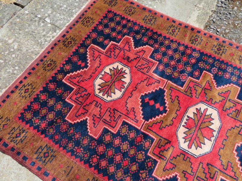 Old Turkish Wool Rug. Star Medallion Pattern, 178cm X 108cm. gallery