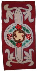 Handmade antique American Hooked rug 2,2′ x 4,4′ (67cm x 135cm) 1930s – 1C341