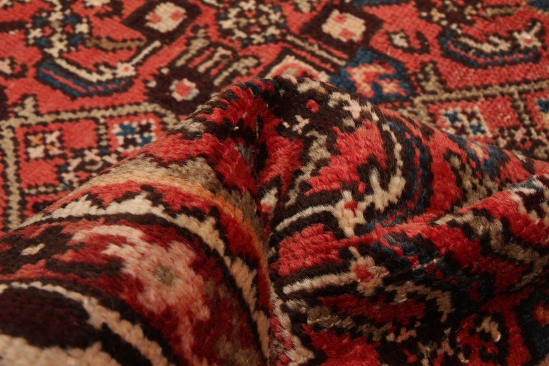 Vintage 4'9" x 6'7" Traditional Hand Knotted Vegetable Dye Wool Area Rug gallery