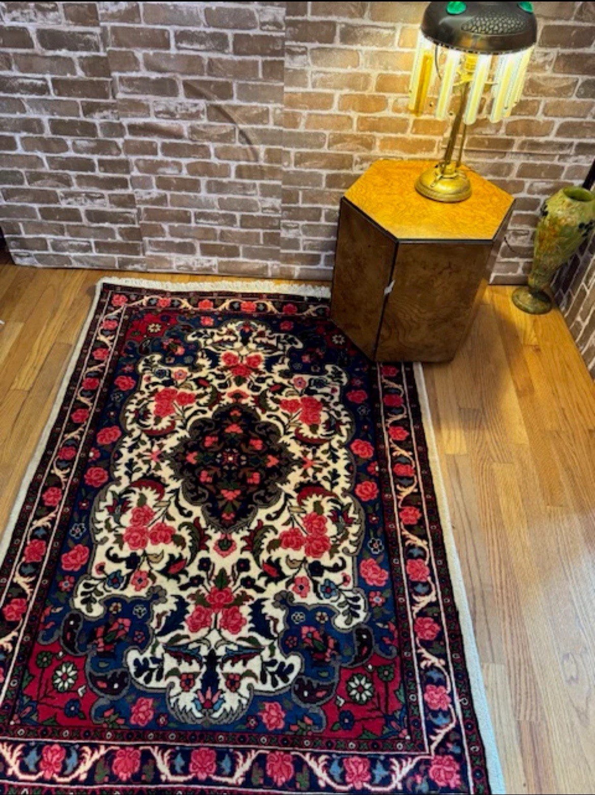 Finely Knotted Handmade Kashawn Rug Mint Condition Highest Quality (4'6 X 3'4) gallery