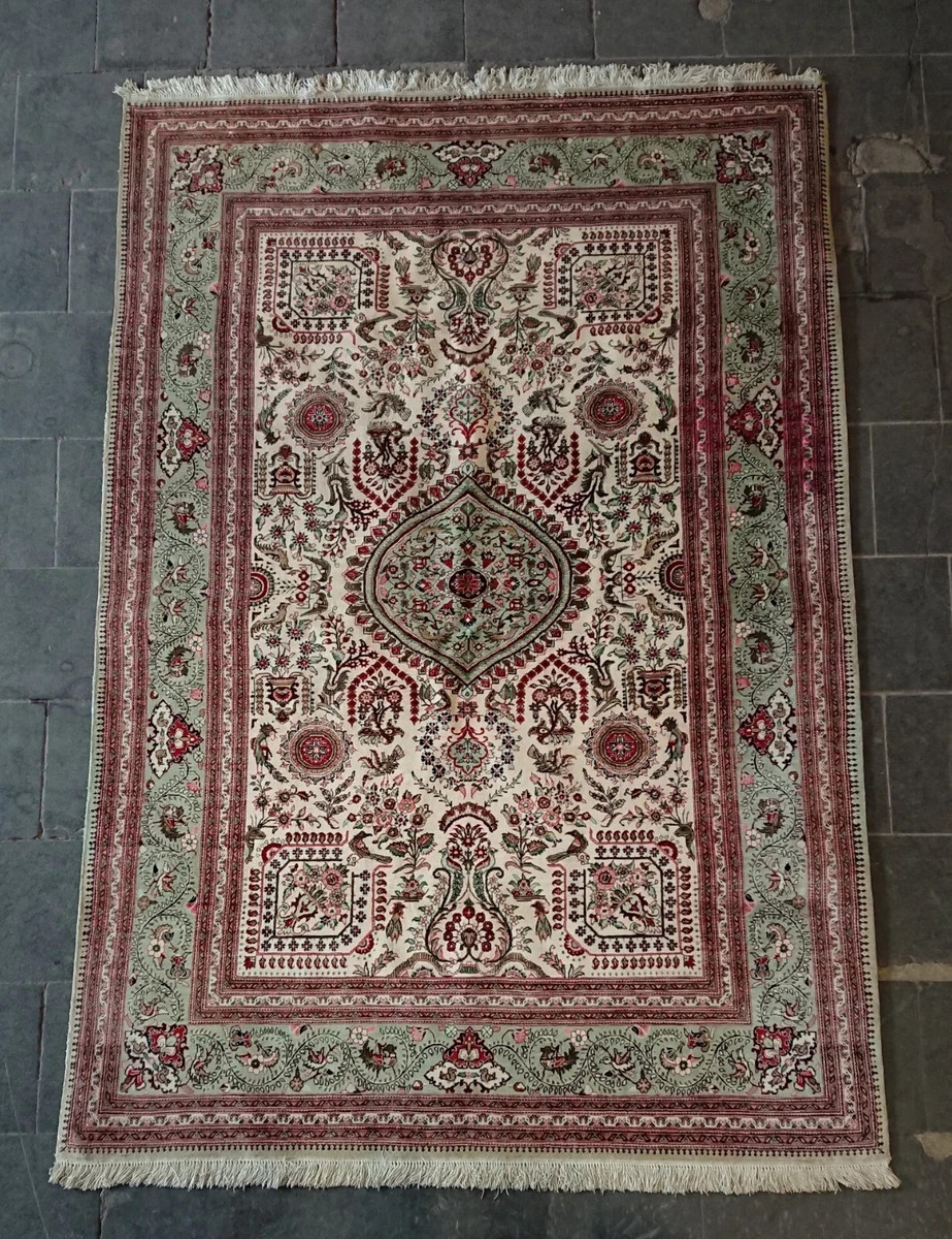 Old Antique Silk Rug 140X200 Cm Paradise Birds Birds Silk gallery