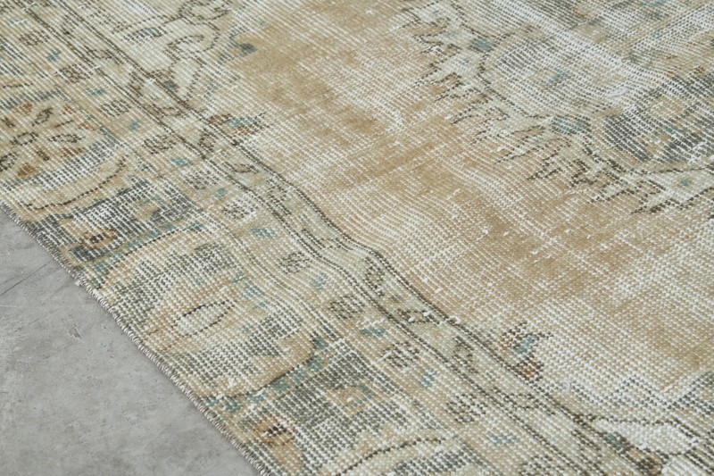 5x9 area rug, turkish wool rug, hand-knotted vintage rug, oushak rug,763 gallery