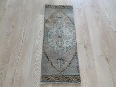 Muted Vintage Small Rug 1.1×2.8 ft with Minimal Medallion Neutral Bath Carpet