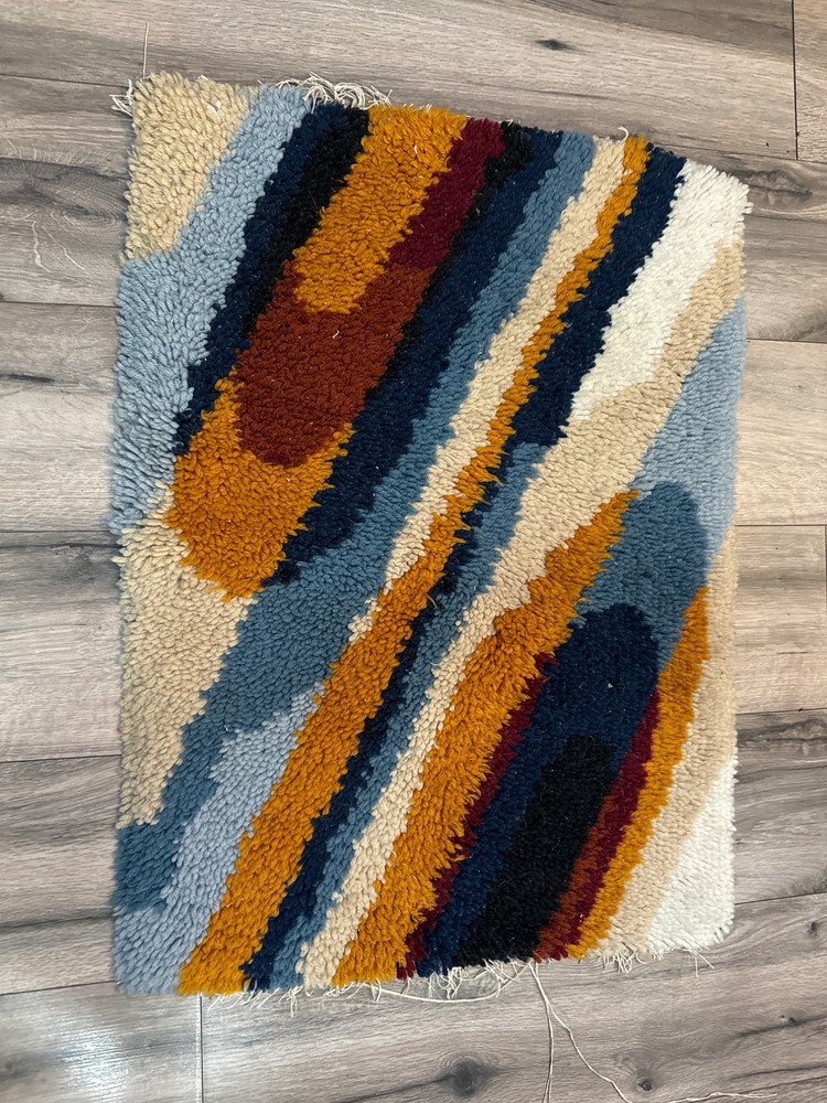 Vintage Hand-Woven Rug Hook Wool Multicolor Abstract Wall Hanging/Rug 22" x 30"