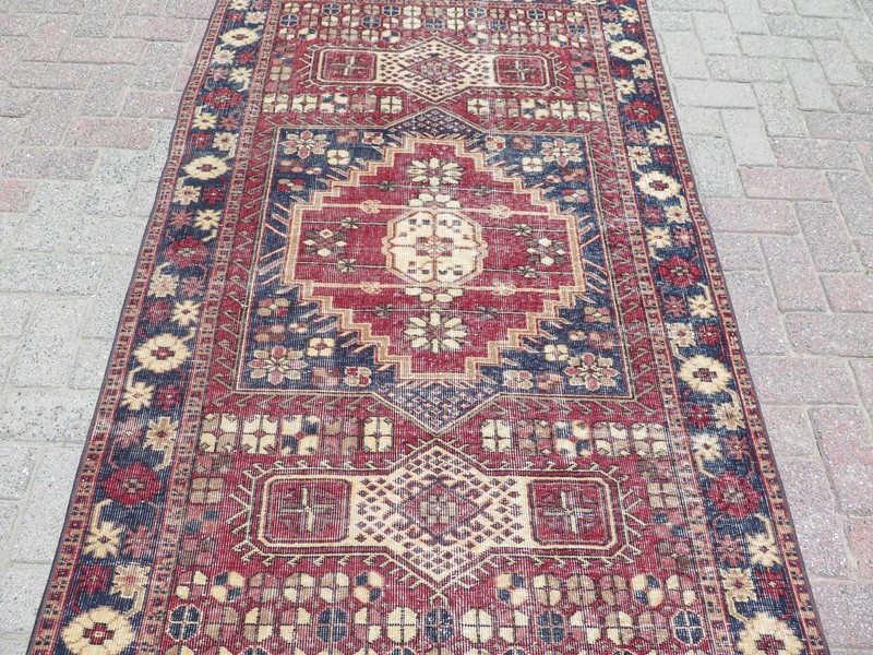 Burgundy Classical Vintage Turkish Rug, Handmade Kelim Medallion Carpet 46"x77" gallery