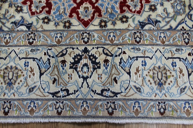FINE HANDMADE NAIN WOOL AND SILK WITH FINE FLORAL DESIGN 255 x 150 CM gallery