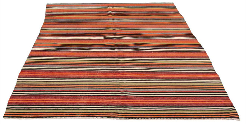 Vintage 5'3" x 10'2" Traditional Wool Hand Woven Oriental Area Rug gallery