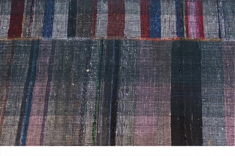 Handmade 1960s Minimalist Turkish Kilim 178×290 cm (5.8×9.5 ft) | VintageRug gallery