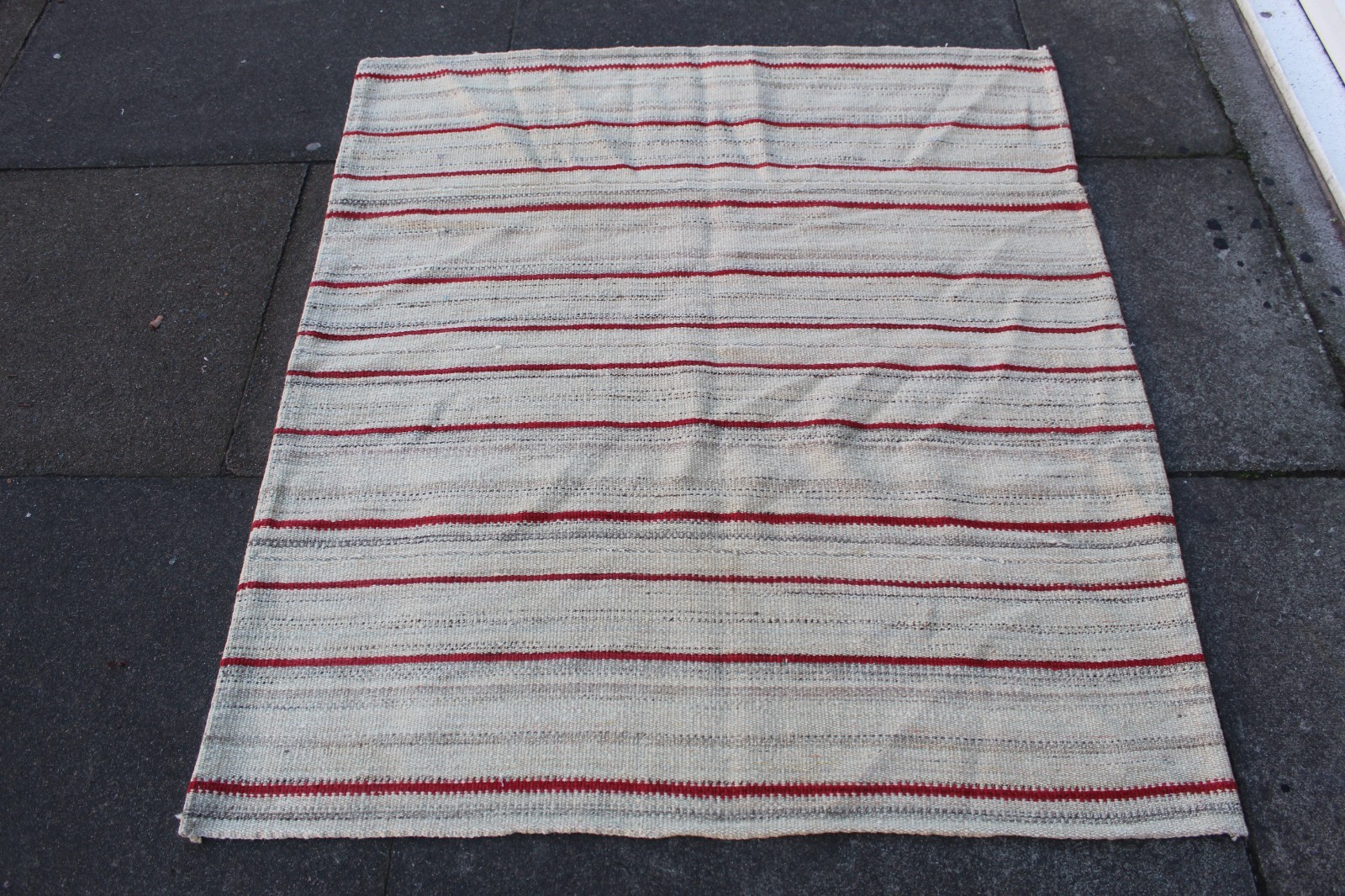 Vintage Tribal Nomadic Hand Made Oriental White Wool Jajim Kilim 131x116cm gallery
