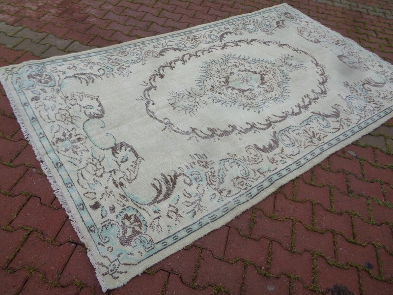 164 x 284 Cm Cream & Beige Oversize Turkish Handmade Vintage Wool Carpet 1968 gallery