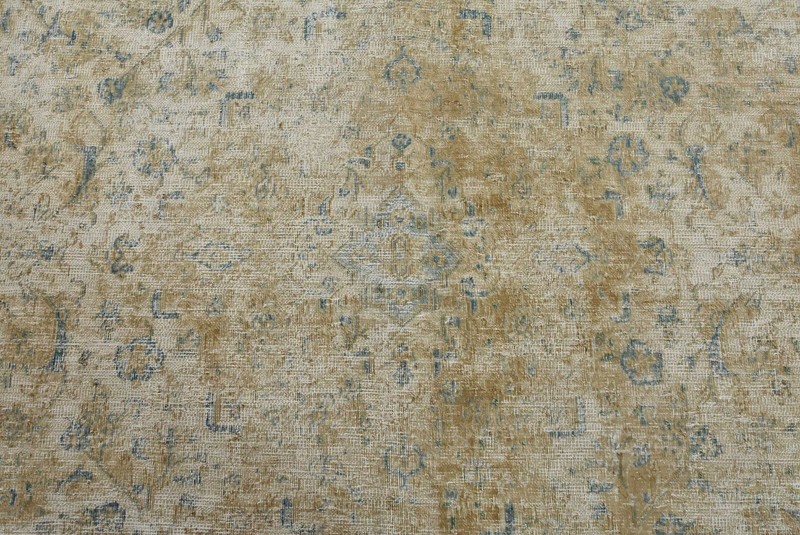 Vintage Anatolia 8’10” x 12’2” Beige Distressed Wool Hand-Knotted Oriental Rug gallery