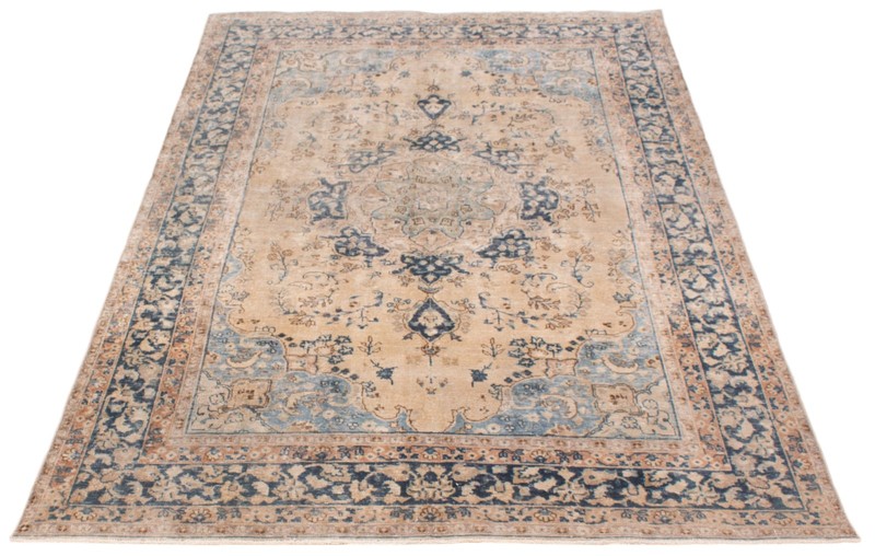 Traditional Vintage Hand-Knotted Carpet 6'2" x 9'3" Wool Area Rug gallery