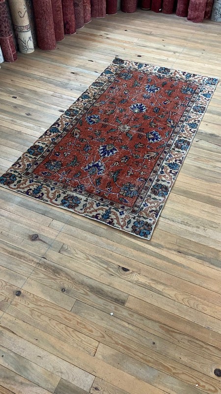 Vintage Handwoven Wool Rug 104x190 cm (3.4x6.2 ft) – Rust Red Oriental Carpet gallery