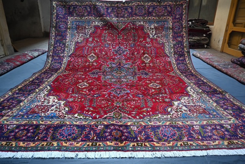 365 X 285 cm COLLECTORS ITEM Vintage Stunning Oriental Floral Palace Carpet gallery