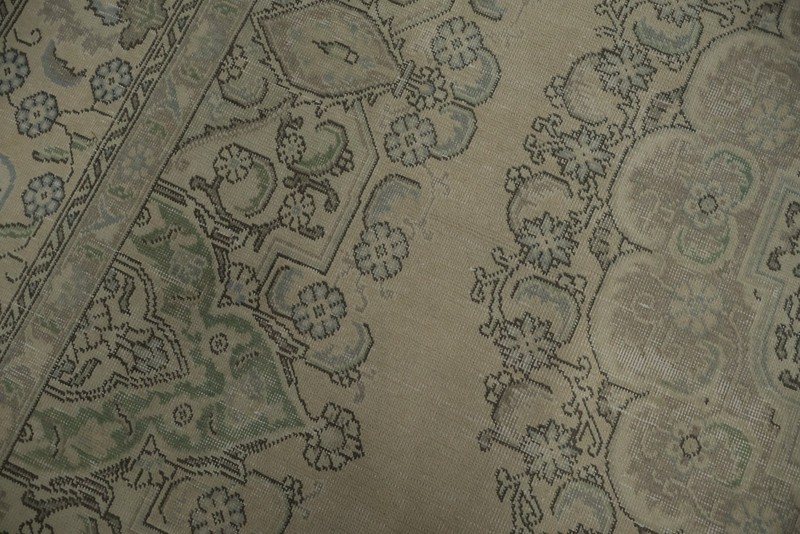 Elegantly Crafted Handmade Area Rug 9x13 Medallion with Intricate Floral Design gallery