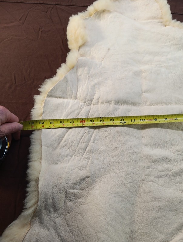 Natural Sheepskin White Tan Approx 20"x32" Rug gallery