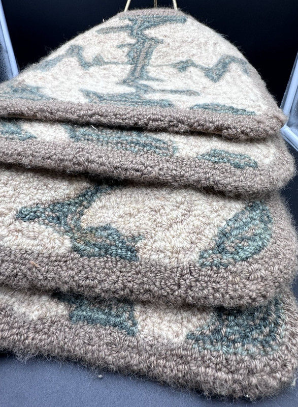 Vintage Lambs Wool Carpet Rug Squares 12"x 12" Leaf pattern Ivory Green Set of 4 gallery