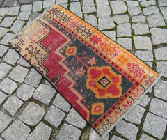 Vintage Turkish Rug 18” x 33” Anatolian Hand Knotted Oushak Rug Door Mat Rug