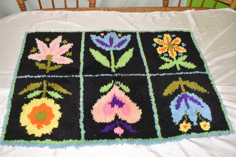 Vintage 1970’s HANDMADE Floral Shag Latch Hooked RUG 36” x 25” Heirloom Gift gallery