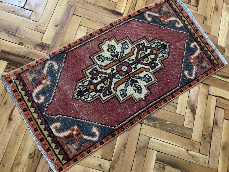 Small Vintage Wool Accent Rug 1.7 x 3.3 ft Turkish Pink Tribal Handwoven Rug gallery