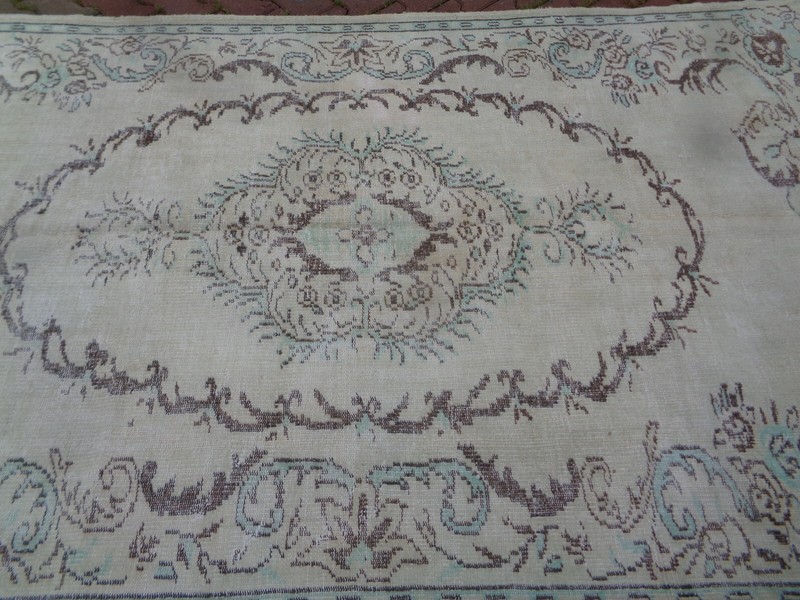164 x 284 Cm Cream & Beige Oversize Turkish Handmade Vintage Wool Carpet 1968 gallery